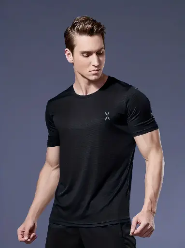 t-shirt técnica color negro con tejido traspirable sport 