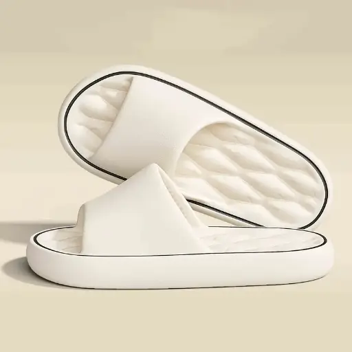 chanclas soft blancas unisex ideal para evitar resbalones en casa y exterior ,con interior en relieve para circulación y diseño resistente para evitar el calor